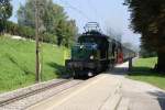 Be 6/8 III 13302 und BR 01 202 ziehen den leeren Nostalgie Rhein-Express ber den Seedamm. Das Bild entstand am 30.8.08 in Hurden.