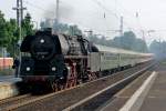 01 1533-7 bei der Einfahrt mit Sonderzug in Recklinghausen auf dem Weg nach Koblenz zur BUGA 2011 28.5.2011