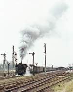 03 081  DDR   Ausfahrt mit D-Zug   Helmstedt