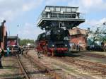 Am 24.08.07 konnte ich 03 1010 vor dem Wahrzeichen des Bw Chemnitz-Hilbersdorf ablichten.