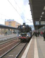 03 1010 vor Sonderzug in Potsdam Hbf, Dezember 2006                    03 1010 in Potsdam Hnf, Dezember 2006                     