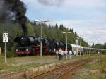 Die BR 03 1010-2 und BR 41 1144-9 mit dem Heizhausexpress am 22.08.08 im Bf Muldenberg/V.