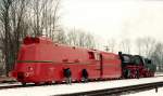 03 002 und 50 3501 im Bahnhof Rentwertshausen am 26.2.2001