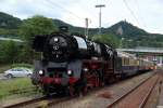 03 1010 mit einem Sonderzug beim Betriebshalt in Knigswinter am 23.06.2012