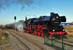 03 2155-4 Sonderfahrt der VEB bei der Einfahrt in den Bf-Odendorf - 27.10.2012