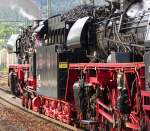 sthetik - Kraft und Wunder der Technik, die Dampflokomotive.

03 1010 und 03 2155 beim Umsetzen an den Sonderzug nach Weimar.

Saalfeld Hbf. am 19 Mai 2012