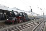 03 1010 mit einem Sonderzug nach Bad Harzburg an einen kalten 02.02.2013 im Hannover Hbf.