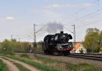 DB Museum Halle (Saale) 03 1010 auf Leerfahrt nach Osnabrück. Die Lok hatte am Vormittag den Sonderzug der AG Westfalendampf anlässlich des Hamurger-Hafen-Geburtstags von Menden bis Lengerich gezogen und ab Lengerich bis Osnabrück als Unterstützung der ab Lengerich ziehenden 01 1066 geschoben. Für den Einsatz am Abend ab Osnabrück wurden die Kohle- und Wasservorräte in Bohmte aufgefrischt (Vehrte, 05.05.13). 