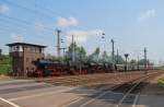 Der Berliner Sonderzug zum Eisenbahnfest im Bw Halle P war in diesem Jahr auer von  Else  auch noch mit 03 1010 bespannt. Hier erreicht der Zug die Saalestadt und passiert die Abzweigstelle As, 06.07.2013. 