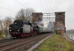 03 2155-4 an der  Kölner Südbrücke am 30.11.2013