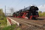 12.04.2014, 01 509 als Vorspann- und 03 1010 als Zuglok auf der Reise nach Tetschen a.d. Elbe, hier in Dresden-Strehlen - 6. Dresdner Dampfloktreffen