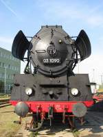 Dampflokomotive BR 03 1090 der DR im ehem. Bw Schwerin 27.09.2009
