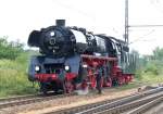 03 1010 Bhf Naumburg/Saale Hbf 23.9.2011 - Weiterfahrt mit 18 201 - 03 1010 als Schlulok (siehe 18 201 ) 