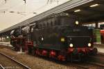 Der Tender der 03 1010 bei der Drehfahrt vom Museum Bochum-Dahlhausen nach Essen Hbf und zurck, damit sie, bei der berfhrungsfahrt, Kessel voraus nach Halle (S) fahren kann, in Essen Hbf am 21.04.13.