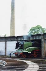 18 201 und ich 1996 nach der Ankunft vom Tag der Sachsen aus Torgau in Halle P.