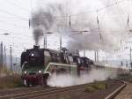 18 201 + 03 1010 Ausfahrt aus dem Bhf Naumburg/Saale Hbf