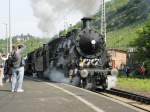 Bayrische S 3/6 mit 01 2066-7 ziehen gemeinsam einen Sonderzug aus Linz am Rhein am 30.4.2011