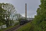 S 3/6 3673 (18 478) zieht während der Museumstage einen Pendelzug ins Eisenbahnmuseum Bochum vorbei an der ehemaligen Zeche Wohlverwahrt (21.04.2024)