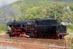 23 042 des Deutschen Eisenbahnmuseums rangiert am 03.09.2011 im Bahnhof Meiningen.