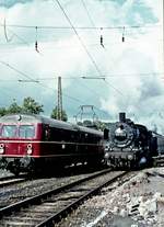 038 772 mit Eilzug  neben ET 425   Tübingen