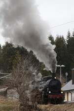 Winterdampf in Altglashütten an der Dreiseenbahn am 30.12.2018.