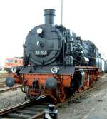 38 205 mittlerweile 98 Jahre alt, als kaltes Ausstellungsstck beim Heizhausfest Hilbersdorf 27.08.2005  Mein groer Traum, 38 205 soll sptestens zu ihrem 100sten wieder fahren!