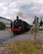 Am Sonntag den 1.7.2012 war die 38 2267 mal wieder auf der Ruhrstrecke zwischen dem BW Dahlhausen und Hagen Hbf im Einsatz....hier ist sie unweit der Henrichshtte am B KM 50,1 zu sehen.