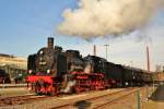 38 2267 mit der letzten Fahrt des Pendels zwischen dem Eisenbahnmuseum Dahlhausen und dem S-Bahnhof am 20.04.13.