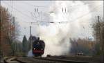 Ganz schön viel Dampf macht die (P8) 38 2267 mit einen Sonderzug auf ihren Weg zum Weihnachtsmarkt nach Aachen.Hier zu sehen im Gleisbogen bei Eschweiler auf der Kbs 480 am 29.Nov.2014.