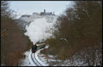 Der Fotoklassiker schlechthin: Die 41 1144-9 (IGE  Werrabahn Eisenach ) mit dem Sonderzug  Rodelblitz  (DPE 75491 Eisenach - Arnstadt) unterhalb der Wartburg bei Eisenach. Fotografiert am 28.01.2023.