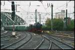 41 360 rollt am 27.05.07 mit ihrem Sonderzug in den Bahnhof Kln ein.