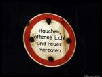  Rauchen, offenes Licht und Feuer verboten  - Dieses Schild trgt die lgefeuerte 41 018 am Tender.