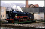 DR 441093 auf der Drehscheibe des BW Meiningen am 25.1.1992.