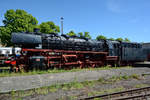 Die Dampflokomotive 44 606 stammt aus Jahr 1941 und war Anfang Juni 2019 im Bahnpark Augsburg ausgestellt.