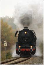 44 1486 ist am 27.10.07 in voller Fahrt zwischen Niederstrigis und Rowein unterwegs.