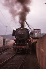 044 334-1 an der Bekohlungsanlage der Bw-Außenstelle Altenbeken am 24.04.1976