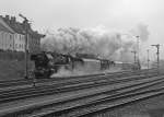 Lokzug mit 44 1486-8, 50 3708-0 und  41 096 am Zugschlu, sowie diversen Begleiterwagen und Wagen des  Salzlandexpress  von Stafurt zum Dampfloktreffen nach Dresden, 05.04.2013.