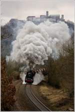 Wartburgblick III - 44 2546 dampft mit DGz 204 von Eisenach nach Meiningen.