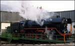 441093 am 25.1.1992 auf der Drehscheibe im Bahnhof Meiningen.