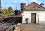 BR 50 vor Sonderzug - Einfahrt in den Bahnhof Weimar, 2005