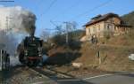 50 2740 mit ihrem Sonderzug anlsslich des Dreiknigsdampf beim 40,1 3.1.09