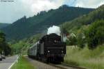 Die 50 2740 mit Ihrem Dampfsonderzug im Enztal.