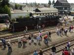 051 724-3 während der kleinen Fahrzeugausstellung im Bahnhof Ransbach-Baumbach anlässlich der Wiedereröffnung der Brexbachtalbahn am 31.05.2009