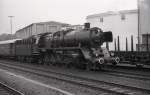 50622 vor einem Sonderzug in Bayreuth am 29.5.1985.