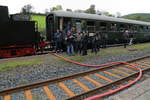 Wasserfassen von 50 380 mit Sonderzug Meiningen-Arnstadt am 07.10.2017 in Steinbach-Hallenberg.