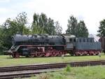 Dampflok 50 3521-7 als Denkmal-Lok am Eisenbahnhotel in Meyenburgam 08.08.2024