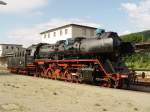 50 3616 wartet auf die Weiterfahrt zur MaLoWa am 28.06.08 im Bahnhof Aue/Sachsen. Zuglok 346 004 der Press ist gerade zum Tanken.