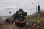 50 3655 mit einem Sonderzug bei der Einfahrt in Solingen Hbf am 25.10.2008