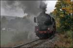 50 3655 legt sich am Zugschluss des Dampfzuges in die Kurve. (05.10.2008)