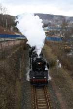 50 3648 und 58 311 passieren am 28.03.09 die Nickelhtte in Aue.